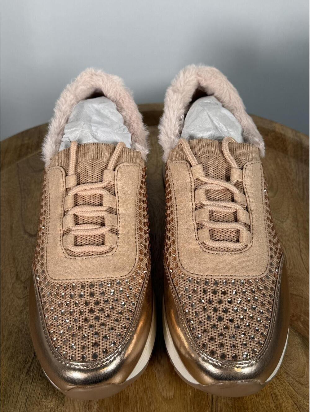 Kenneth Cole Reaction Shell Cari Faux Fur Jewel Jogger Sneakers US 6.5M NWB - Picture 2 of 11